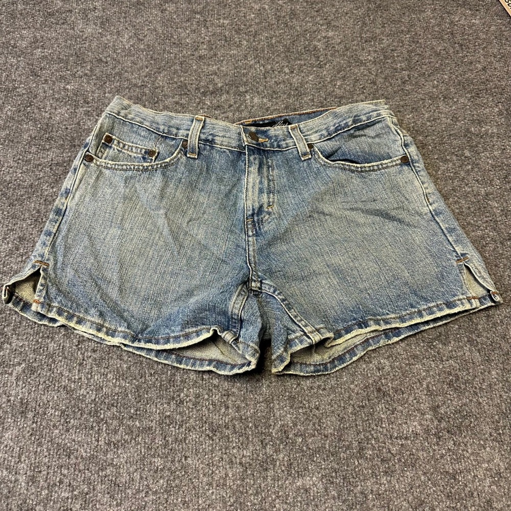 Calvin Klein Jeans Shorts Womens Size 8 Blue Cotton Light Wash Casual Denim Slit